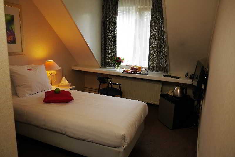 אמסטלבין Alp De Veenen Hotel מראה חיצוני תמונה